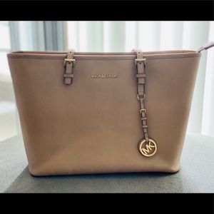 Michael Kors Jer Set Travel